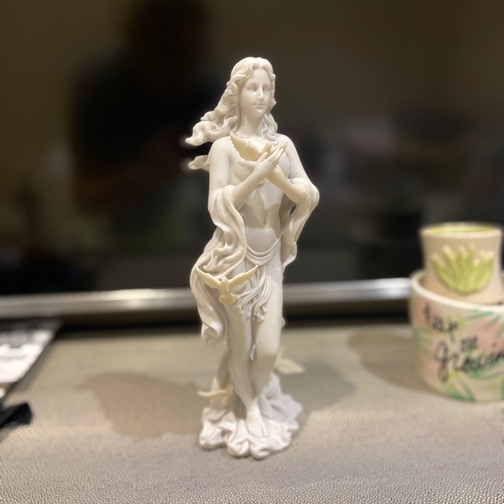 Unique alabaster like woman figurine decor goddess birds guc